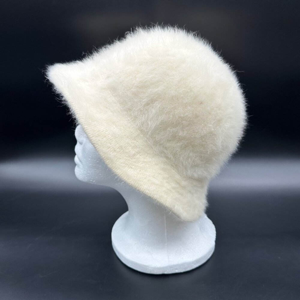 Vintage Hat White Fuzzy Bucket Womens Betmar France Warm Winter 1970s Retro Fash - Picture 2 of 8